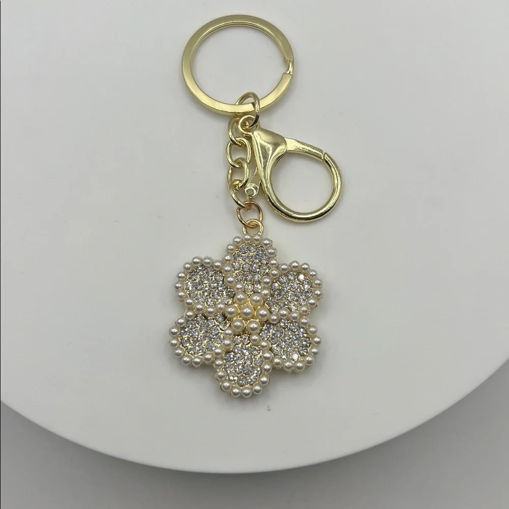 587. Elegant Gold and Silver Rhinestone Flower Keychain
